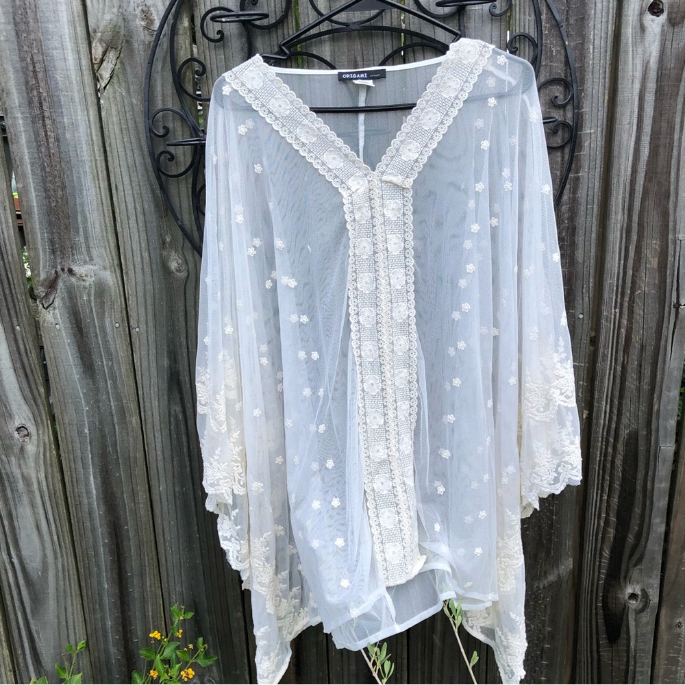 ORIGAMI by VIVIEN | Cream Lace Tunic Top Beach Coverup